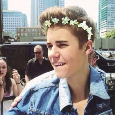 JustinVeryCat's profile picture. Ser fã é dedicar seu tempo a pessoa que dedica seu talento pra te ver sorrir