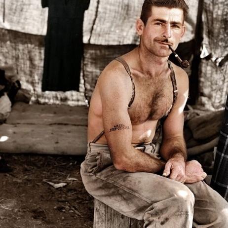 ColorizeMyPics's profile picture. Send me your black and white pictures and I'll colorize them and post them