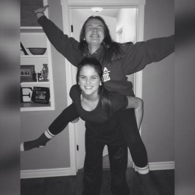 emilyburton1010's profile picture. 