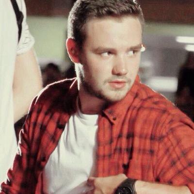 It's not a secret what I got packin' in my trousers. It's always the quiet ones with dirty, filthy minds. /21+ RP/