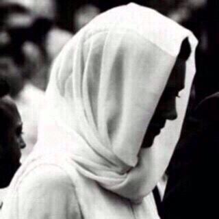 يارب عمرآ ينتهي بَ الشهاده و بَ حسن خاتمه فَ يا رب انطقني الشهاده وحسّن خاتمتي♥