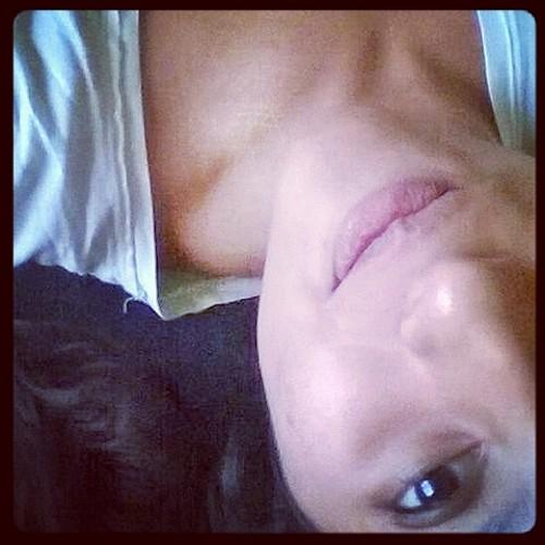 Un solo camino  
Enamorame con hechos y demuestramelo con acciones ❤