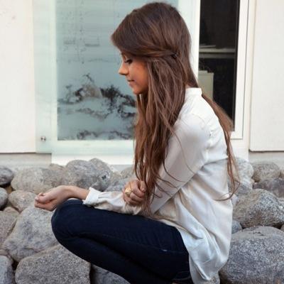 I am a Dek-D writer. Thai Gleeks! Don't miss my own page in Dek-D! Check out this link: