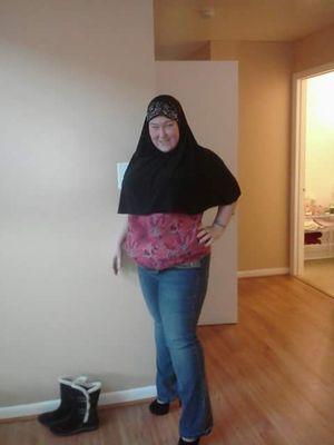 ShasmeenWarren's profile picture. I love reading and I love my husband. that's my husband in the background picture.