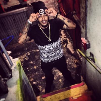 BORN IN BOSTON 6⃣1⃣7⃣ , DID MY DIRT IN CHARLOTTE 7⃣0⃣4⃣ 7/20 ♋ MONEY IS THE MOTIVE #F4MILYMATTERS #YoungKings #OGOD ig: RikoXEsko SNAPCHAT: RikO005