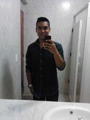 estudiante de ingeniería de petróleo en la udo, amante de los deportes entre otras cosas...