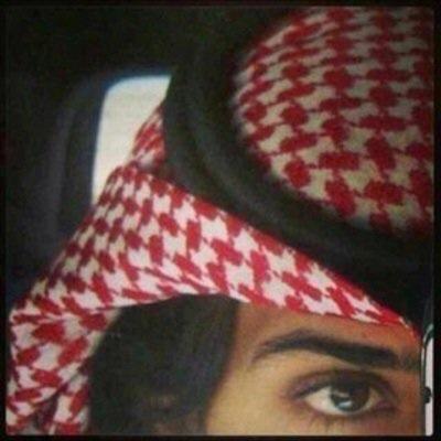 لسَت الاَ مجردَ شاَب اعَبثَ بثَمانَيه وعَشريَن حرفَا . فقط أسطر مآ أشآء ولتفهموا مٱتشآءون گل مَ أكتبٌه لي تجدوﮪُ ﭘ بٱلمُفضلہ ㋡