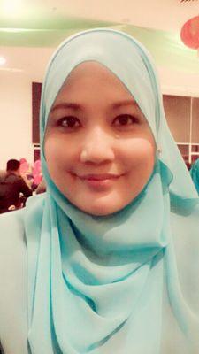 Umishairah's profile picture. live my family