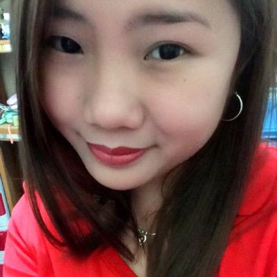 maefrancisco1's profile picture. snobby.withdrawn.boring.weird and chill :)