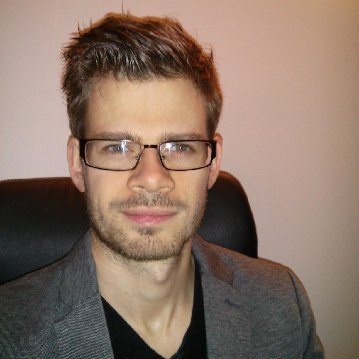 WebDev et tout ce qui s'en suit. Un touche à tout concernant le web. #SEO #Prestashop #Magento #Joomla http://t.co/njPQJxeY9w