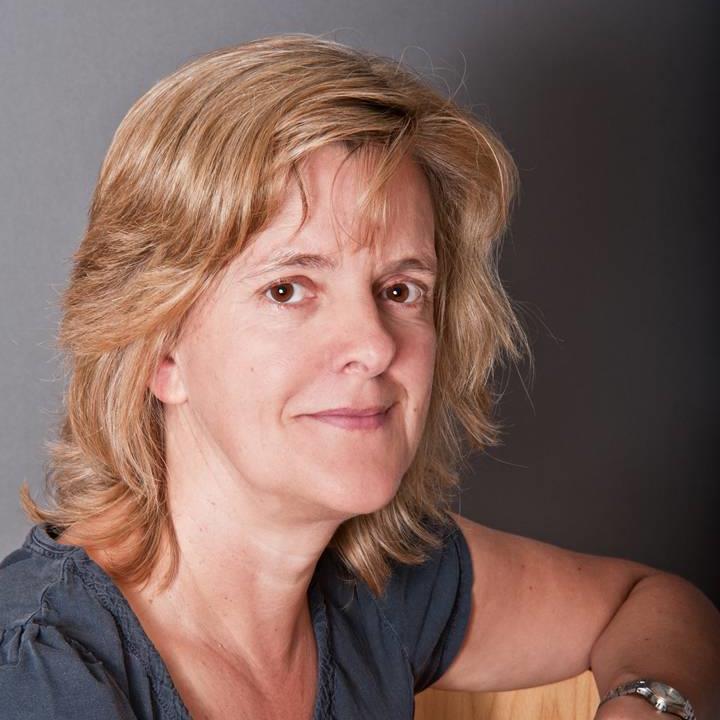 CHWrites's profile picture. Author of psychological thriller “Someone Out There” from Harper Collins KillerReads. Amazon Kindle bestseller: https://t.co/k2bS7pIhhh