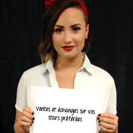Nous sommes 2 Lovatics dont une Directioner (#Héloise & #Nahwel) qui échangent & vendent contre Demi Lovato, une seule condition envoyez nous le timbre d'abord.