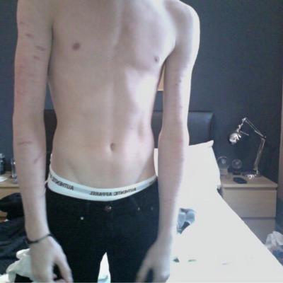 full of hate & negative vibes #illhueminati male // 20 // avi not me