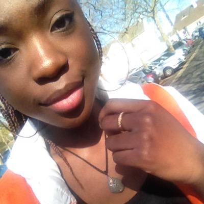 Sarah, congolaise et fière de l'être 
Jésus le seul dominant