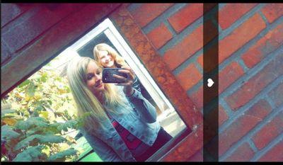 Bztshow ' 14 Mainstreet  , ( follow ons @Nilsxgirlfreind @WendyxDaan