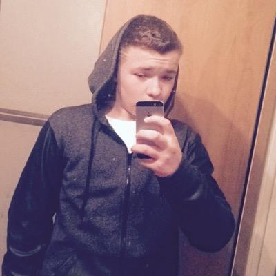 young_age_2000's profile picture. 