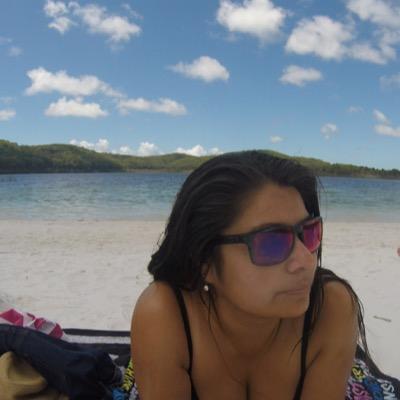 Siempre sueña y apunta más alto de lo que sabes que puedes lograr... Como los adoro familia loca. Voy por mas sueños y desafios de eso se trata la vida!