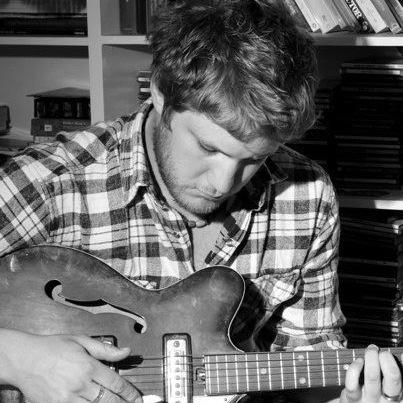 Folk Singer/Songwriter