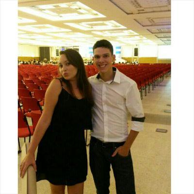 Tenho 19 anos, sou Libriano, flamenguista e louco por aventuras.