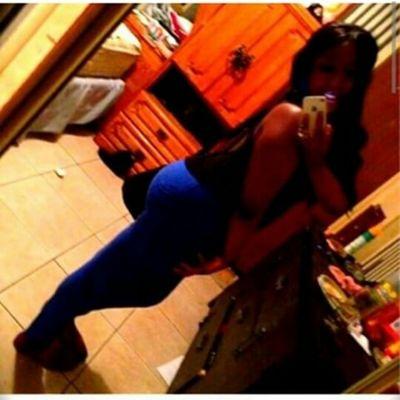 jowelle_lumkins's profile picture. engaged/bi/phattbtw/takenbyslim