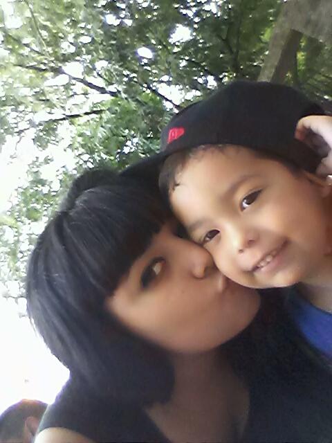 leiilaarellanoo's profile picture. Vivir solo cuesta vida ♡