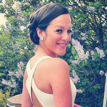 AnneFrederiqueL's profile picture. Dépendante au café qui vit de nuit.