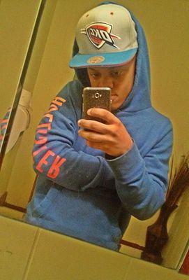 n1kek1d25's profile picture. B sk tball  s my p ss  n