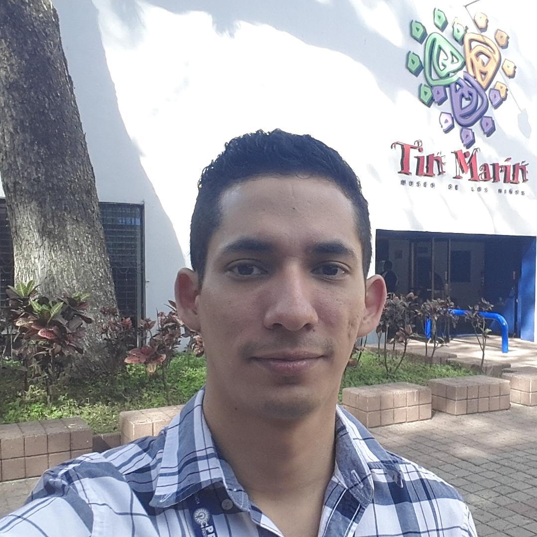 Hijo de Dios, administrador de empresas, músico, innovador, divertido... por lo demás ahí lo ven en mis mensajes