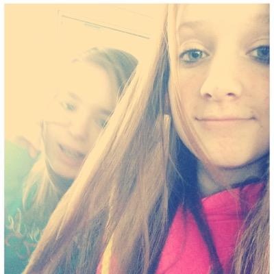 hiiii. follow me. i follow back. 
ily stay strong lovelies

emily is my babe ( my best friend )
i love youuuuuuu