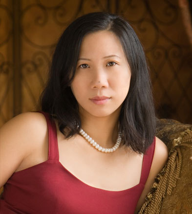 Sherry Thomas writes mystery, romance, fantasy, wuxia, and an occasional young adult novel. Her Chinese has improved by leaps and bounds since 2018.