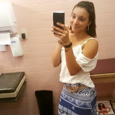 stephanieelimaa's profile picture. Feel It All, Don't look back, Jut Let It Go !! ;)