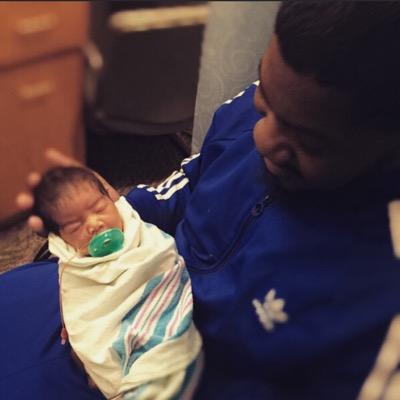 T_ony4's profile picture. 