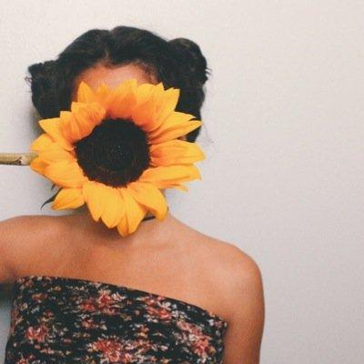‏من ذاق المُ الفقد يبقى خائفاً للأبد.:(  اذكر الله يذكرك ♡