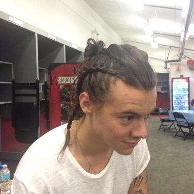 free follow • follow @parmahamx please :)