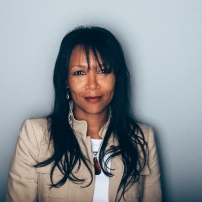 Global Media & Consumer Engagement Executive at Mondelēz International. Yorkie lover, bookworm, and salsa enthusiast.
