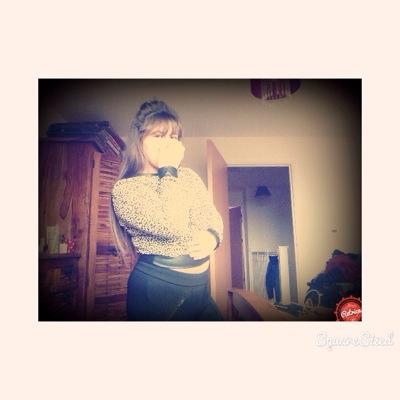 I'm 15 years old from Kent...
follow me i follow back.