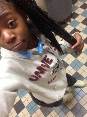 •vs• 
411Shortt ☺


✊
FMOI:901_Nicolee