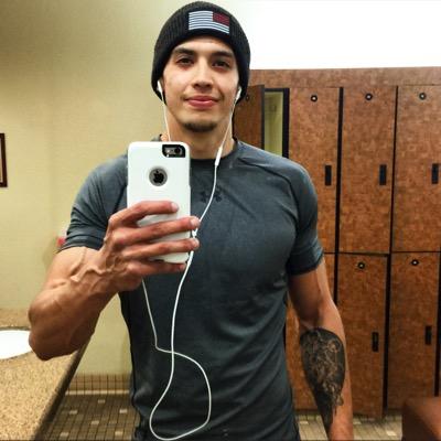 Names Cam, I Make Money and Muscle -Network Engineer by day #JRE podcast by night-