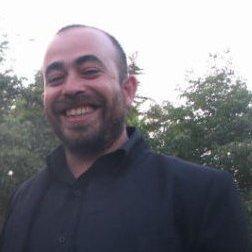 Emprendedor, investigador, desarrollador multiuso, músico frustrado.
Consultor de varias cosas, jefe de proyectos de otras y así no mah'