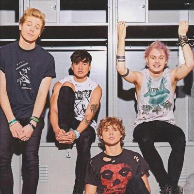 please take a minute to rt some of the tweets below! if you can get the v last tweet to 1k ill be so happy