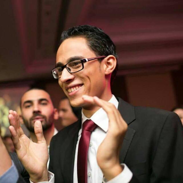 لا تكن جوهريًا .. لا تكن عنصرًا لا يمكن الإستغناء عنه.