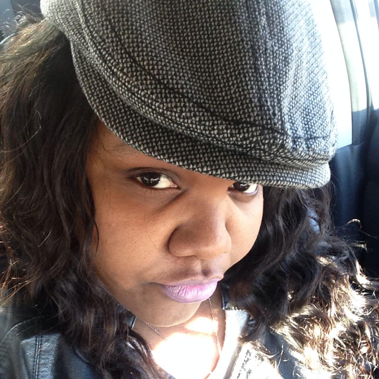 MsLovelySagie's profile picture. 