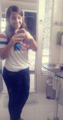Hay '-' Eu sou Amanda e Gosto de abraços Quentinhos :3