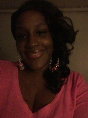 silviakhan22's profile picture. 