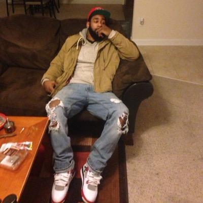 Reguardless how it goes down, life still goes on.....Former College Basketball Player for Sandhills (NATIONAL CHAMPION) Basketball Enthusiast #Ballislife #sc30