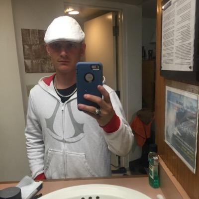 Christo87109831's profile picture. 