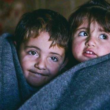 لا بأس غدًا تحنو على الأكتاف ؛ عناقيدُ الجنَه .