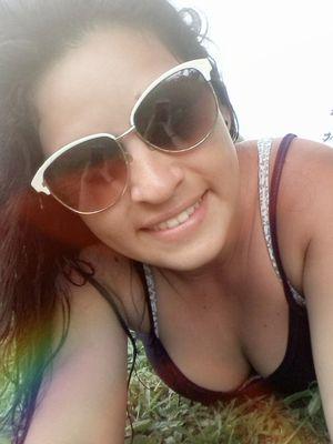 Filha de Deus .Dependente do seu amor ͵do seu cuidado ͵do seu abraço .Meu Tudo Jesus