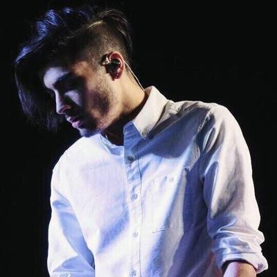 You're a glimps of bliss, A little taste of Heaven. Put me in the dirt, let me be with the stars.