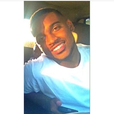 #teamiphone4s #teamfyl live fuck love laugh.. im stupid kool gotta nice personality.. like to laugh here and dere so shit just follow me..